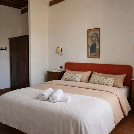 Antico Convento Santa Chiara Hotel 3*