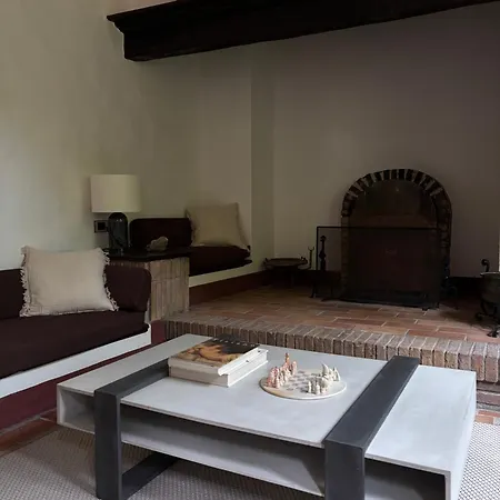 Antico Convento Santa Chiara 호텔 3*